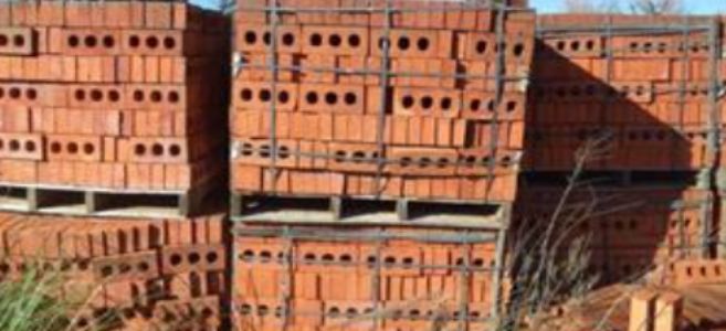 Ladrillo prensado paraguayo de 3 huecos